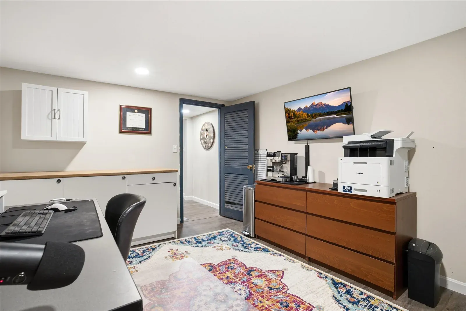 Office space facing the door at 14 Bloomingdale Drive