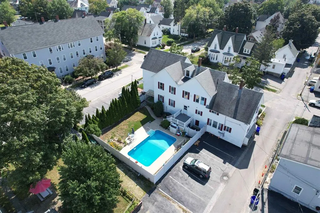 Residential rental property listing